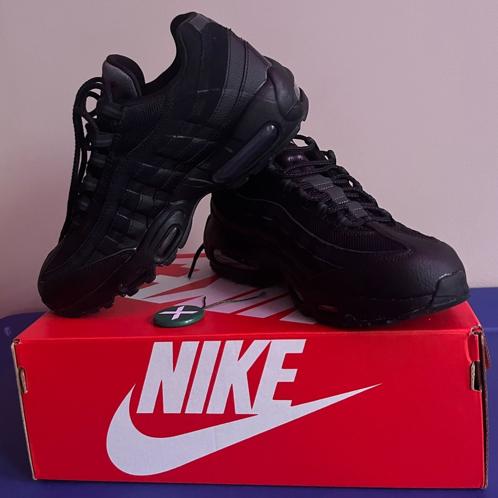 Sz 7 - Nike Air Max 95 Triple Black Worn Once!  $130 W Box And Proof Of Purchase
